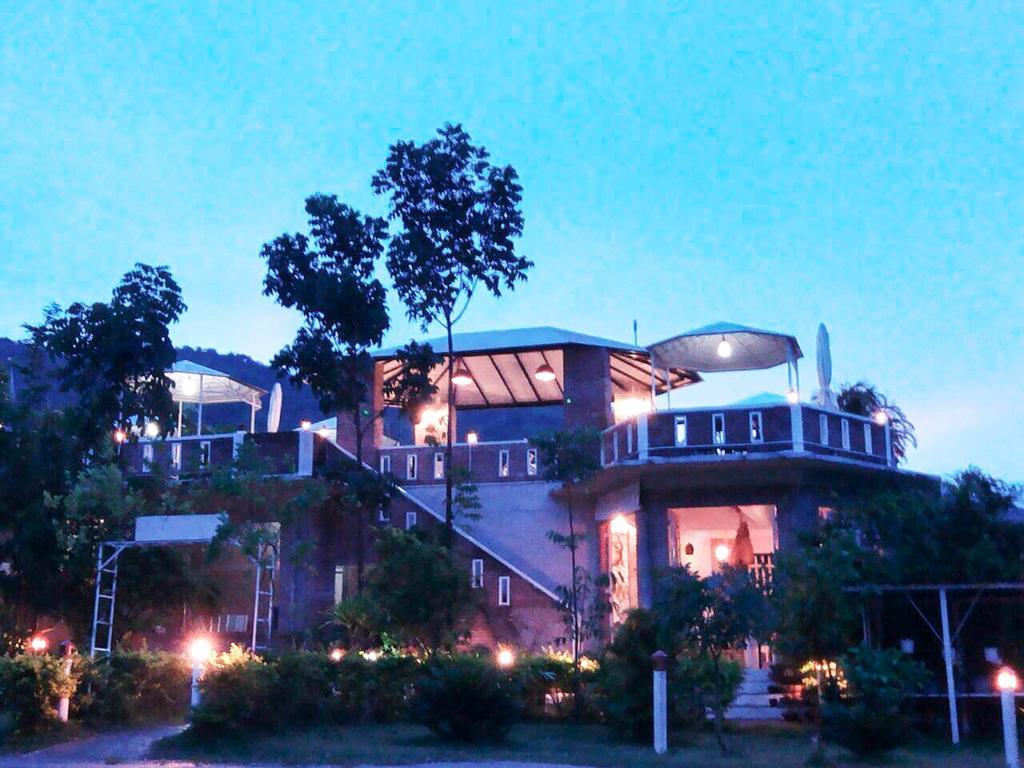 Khunkhao Tamnanprai Resort Suan Phueng Exterior foto